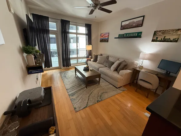 603 Davis St APT 807, Austin, TX 78701
