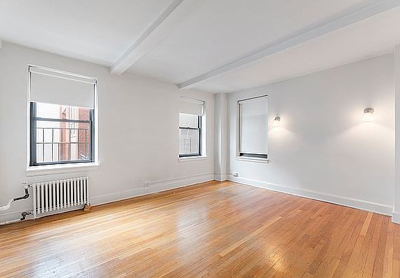 5th image of 117 E 77th St APT 1C