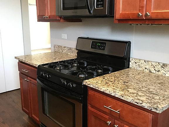 3rd image of 3449 N Wolcott Ave #3TF