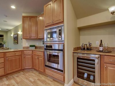 5767 Cobbler Dr, Anchorage, AK, 99502