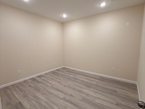 4th image of 59-61 Cedar St #3