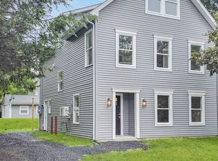 411 Avenue F, Matamoras, PA 18336