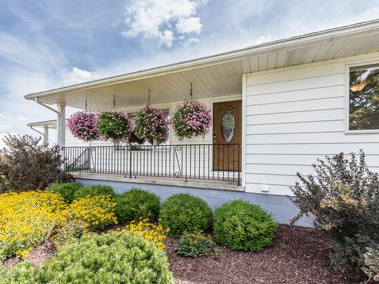 11675 Stony Creek Rd, Milan, MI 48160