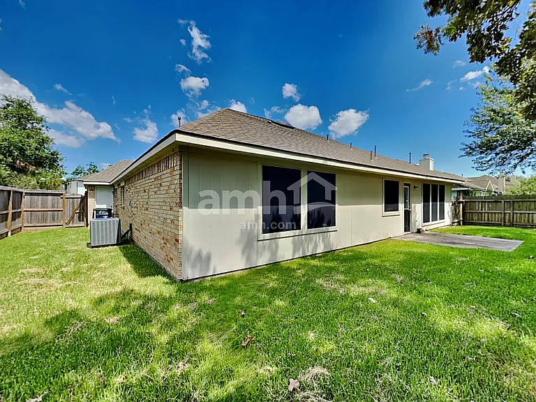 802 Cherry Blossom Dr — Photo 24