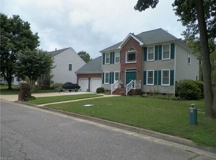 402 Ventosa Dr, Chesapeake, VA 23322