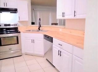 Summer Lake Condo, Fort Lauderdale, FL 33309