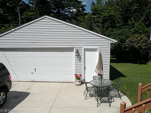3rd image of 7400 Craigmere Dr