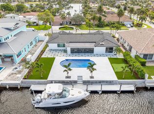 1113 SE 15th Ave, Deerfield Beach, FL 33441