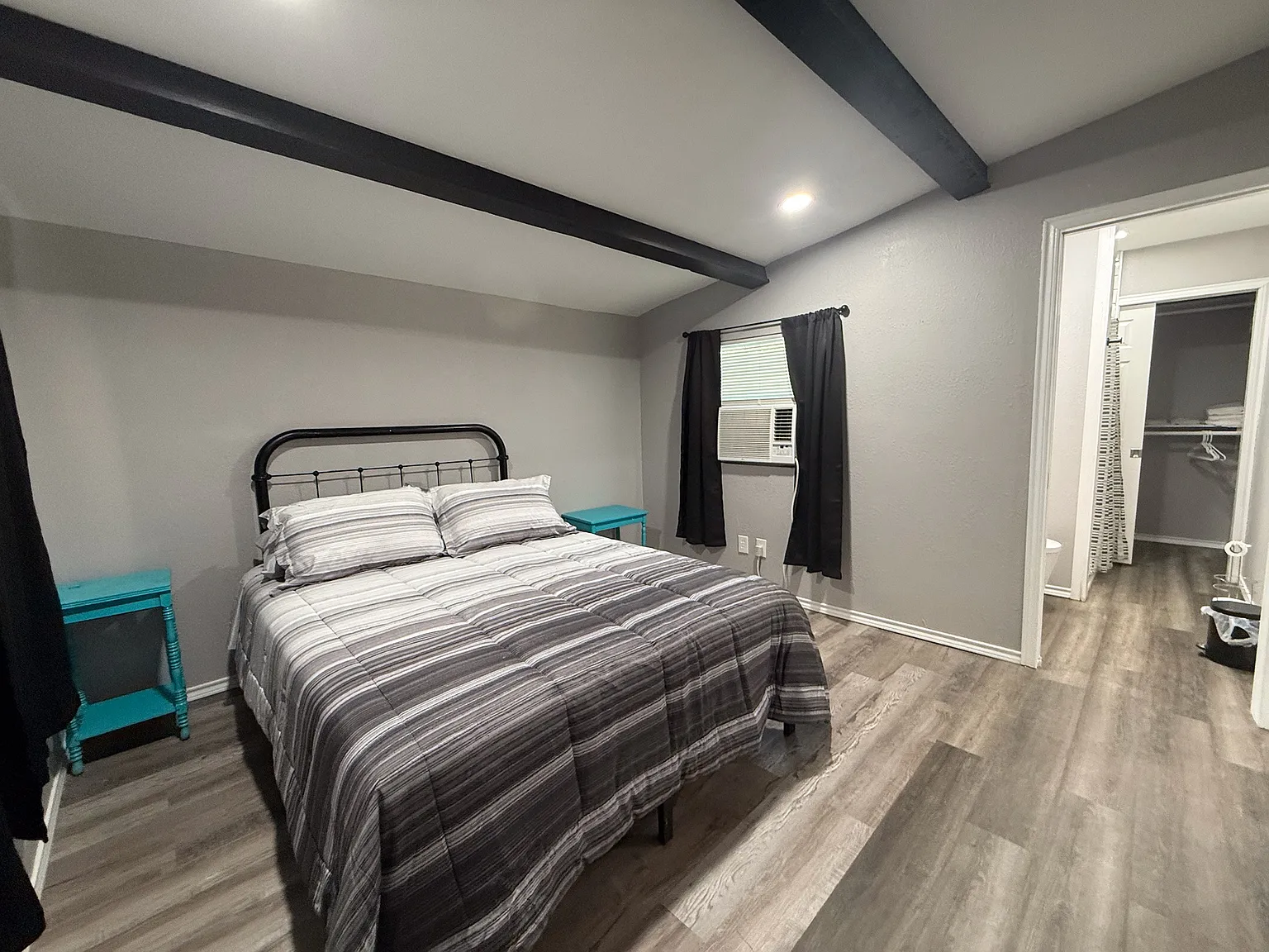 1 bed, $1,000 — Photo 4