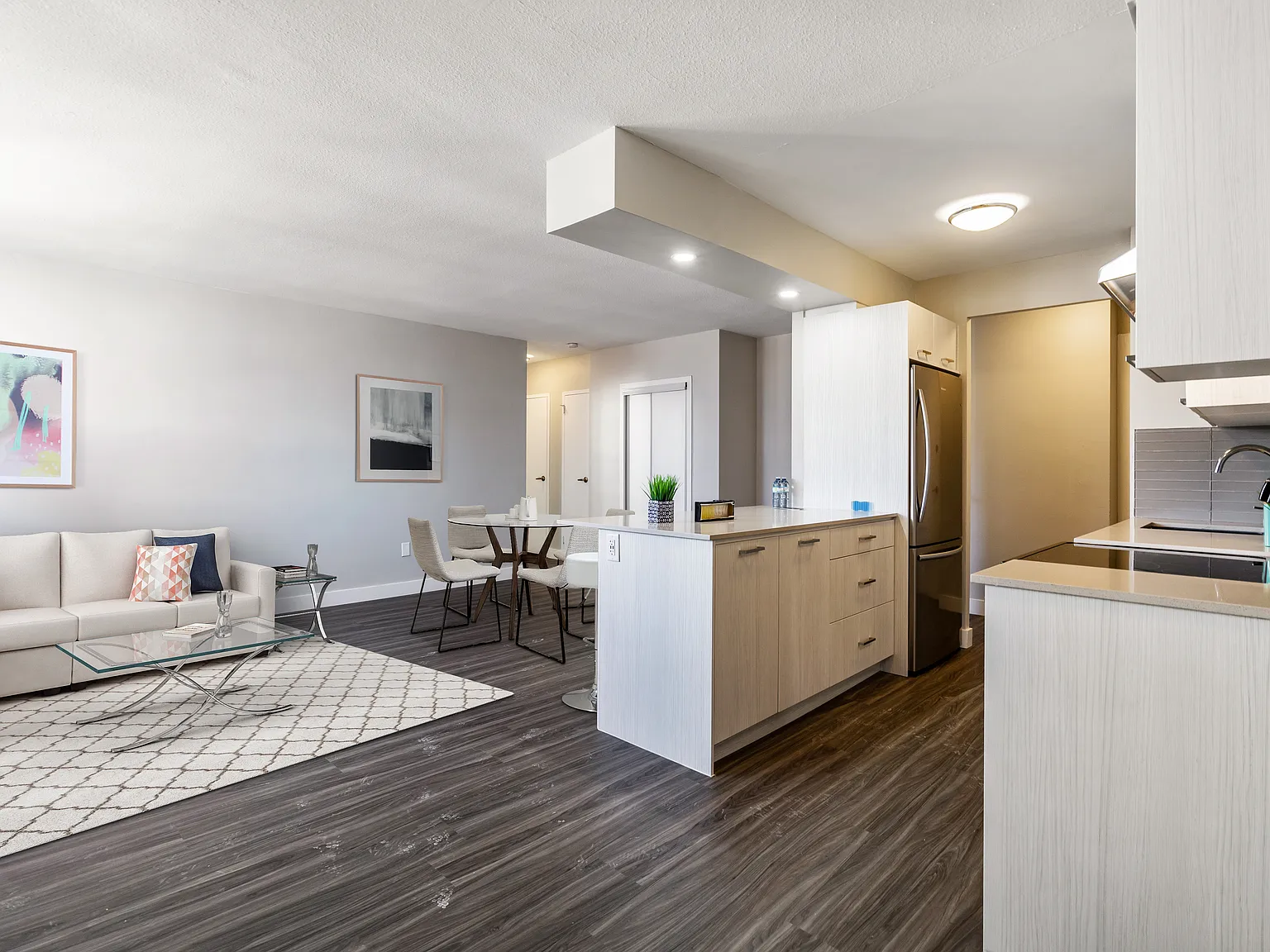 100 Gowan Avenue Toronto — Photo 2