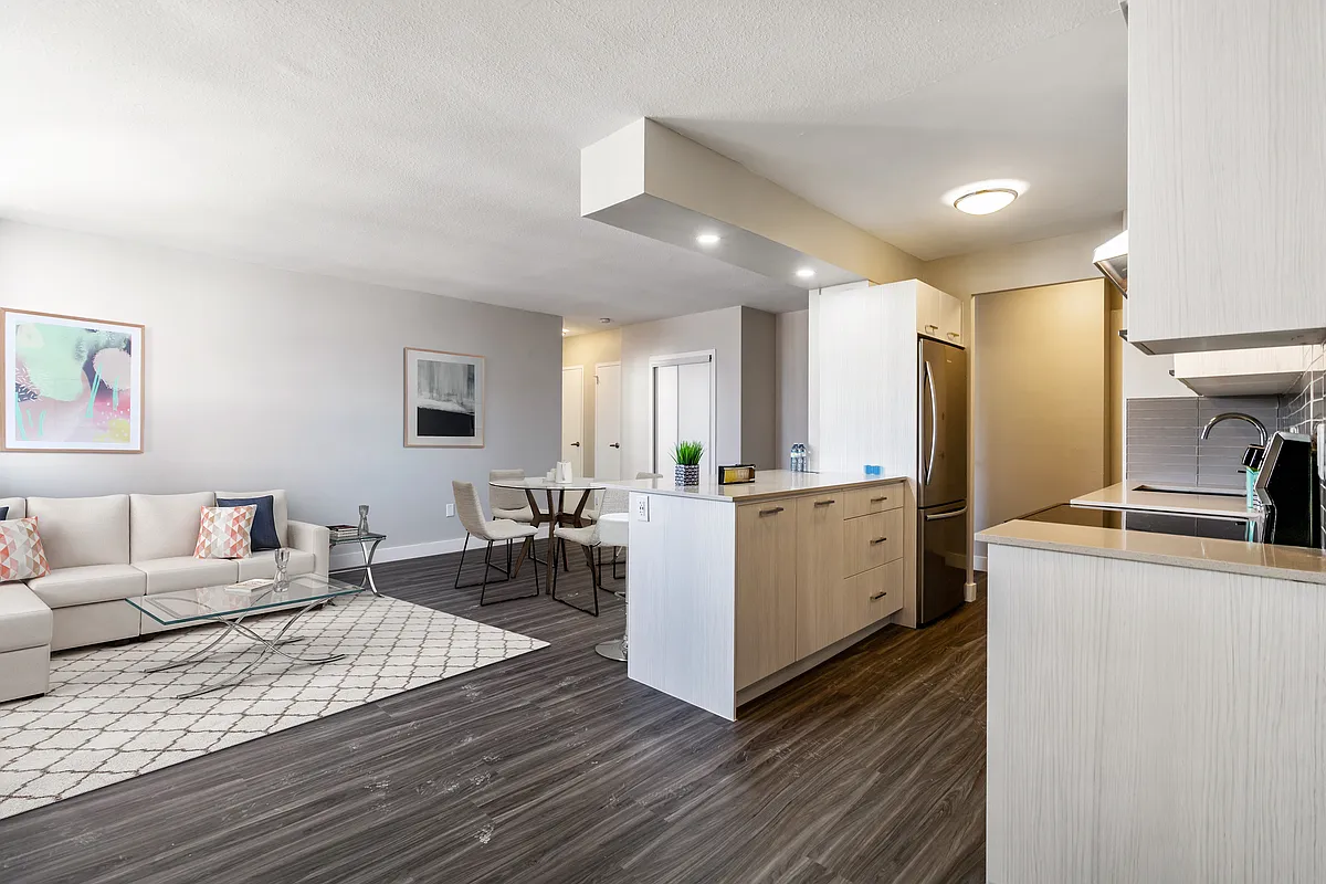 Building Photo - 100 Gowan Ave #604