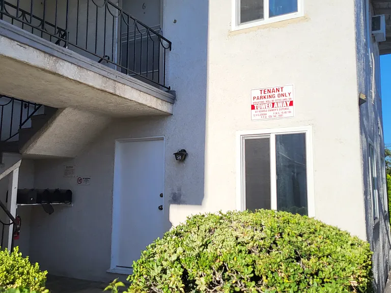 934 N Lake Ave #4 — Photo 7