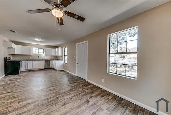 4 bed, 1363 sqft, $1,800 — Photo 3