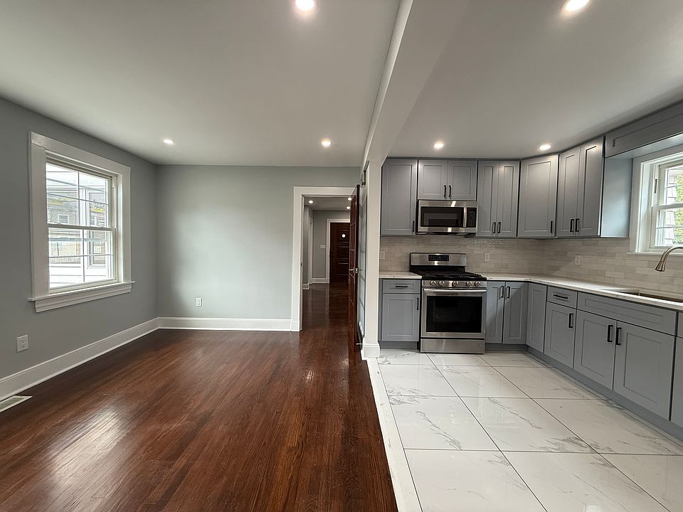 1st image of 30 Hadley St