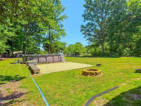 4th image of 220 Bacon Rd