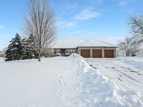 10N871 Highland Trl, Hampshire, IL 60140