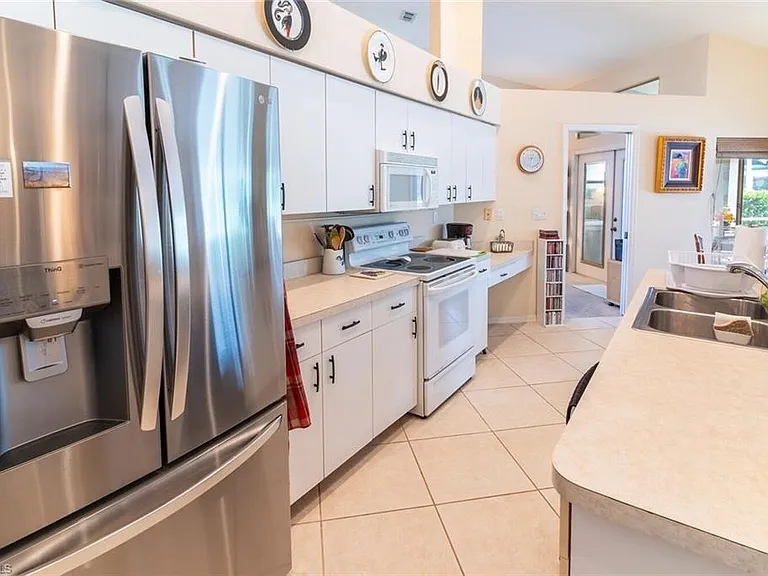 458 Countryside Dr — Photo 10