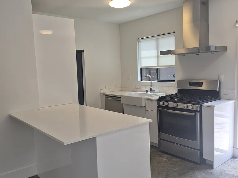 4418 Burns Ave #1/2 — Photo 4