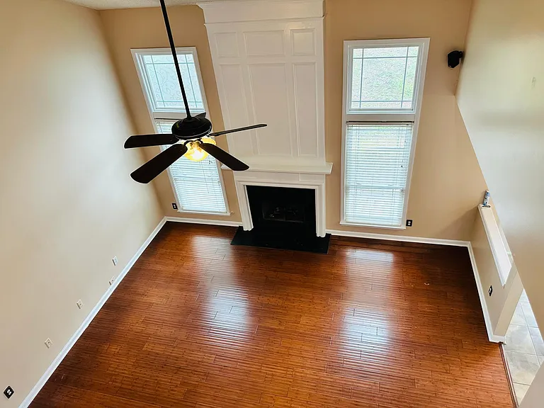 4208 Pentworth Ln NW — Photo 12