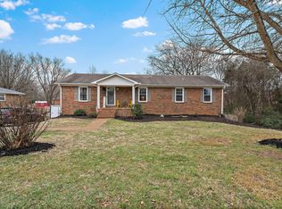 2419 Hillmont Dr, Murfreesboro, TN 37129