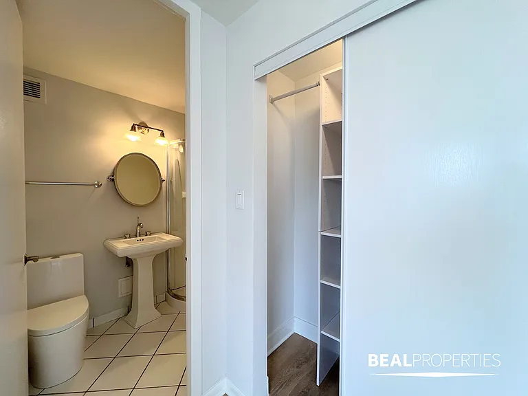 1344 N Dearborn — Photo 30