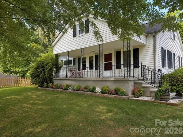 21 Byrd Ln, Brevard, NC 28712