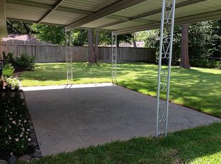 5451 Briarbend Dr, Houston, TX 77096