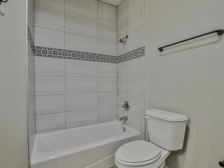 1313 Corpus Ave #B — Photo 24