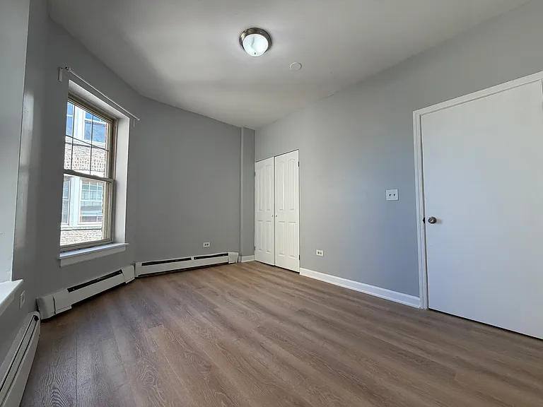 5955 S Indiana Ave #205 — Photo 4