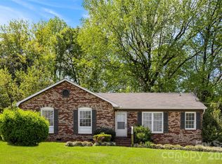 425 Whitethorn Dr, Gastonia, NC 28054