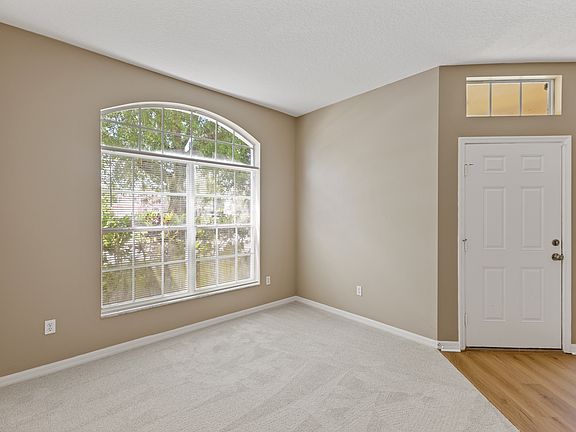 3rd image of 1209 Willow Branch Dr