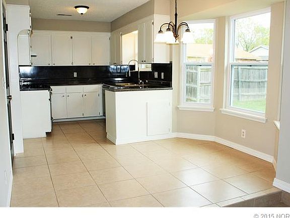 5th image of 14033 S Fern Pl E