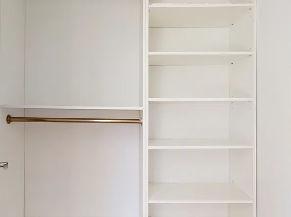 220 Freeman Avenue image 18 of 47