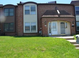 86 Hollybrooke Dr, Langhorne, PA 19047