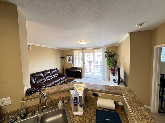 5th image of 3830 Elijah Ct Unit 424