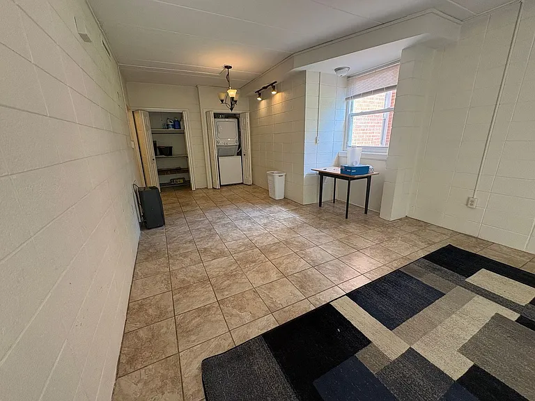 900 Brightwood Manor Dr #B-4 — Photo 9