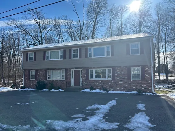 30 South St APT D, North Attleboro, MA 02760