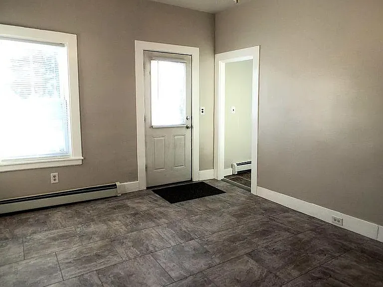 812 Gray Rd — Photo 6