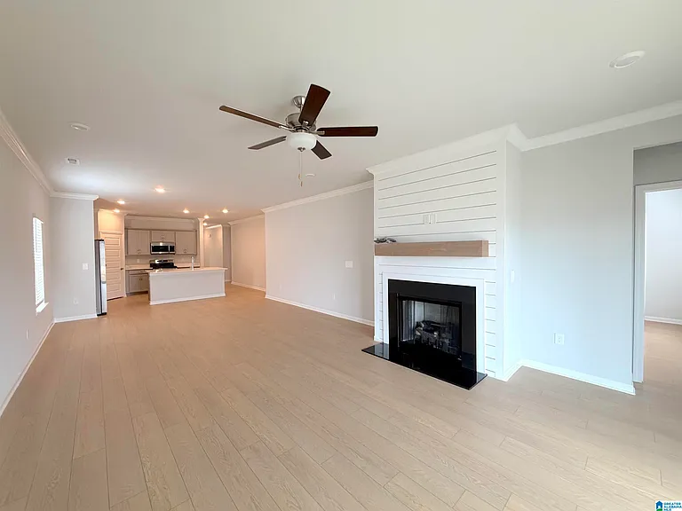 204 Stockyard Cir — Photo 8