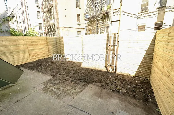 Rented by Brick&Mortar | media 19