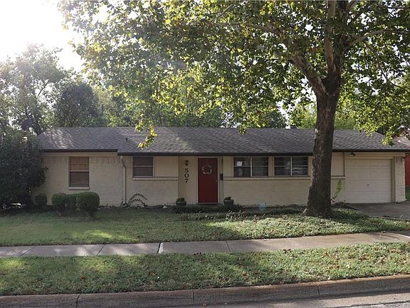 2nd image of 507 Falling Leaves Dr