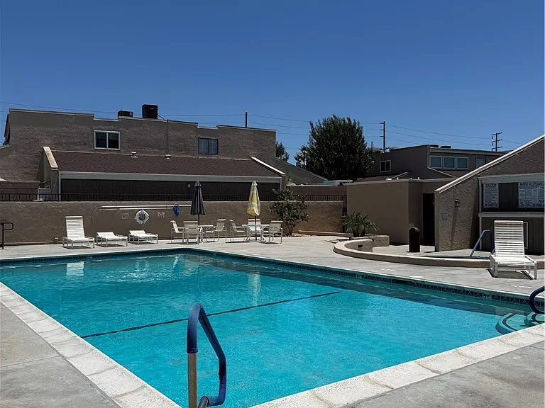 2900 Madison Ave — Photo 13