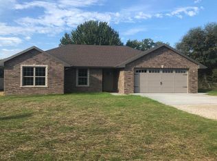 9812 Old Forge Rd, Eugene, MO 65032