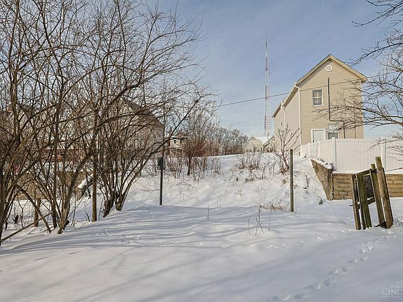 5th image of 2363 Concord St