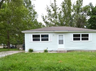 5935 Holdrege St, Lincoln, NE 68505