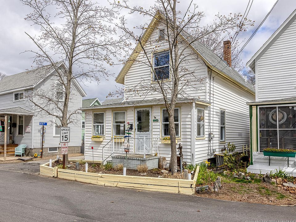 1st image of 36 Evergreen Ave