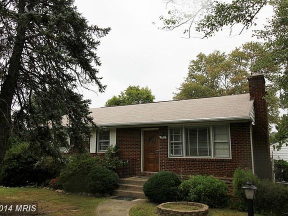 3rd image of 9717 Blake Ln