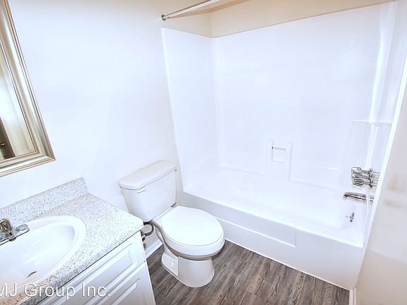 4th image of 2419 NW 64th Pl #4878083