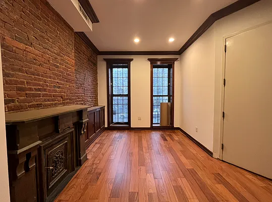 Rented by JB Mac Real Estate Inc. | media 32