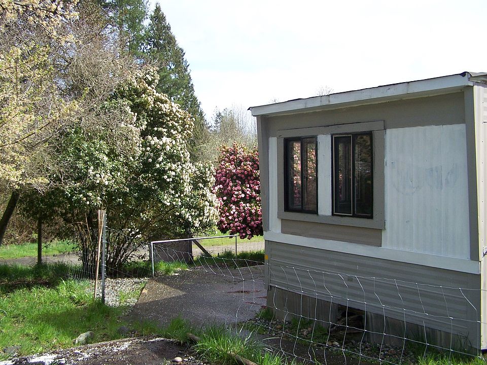 1st image of 4900 SE Mile Hill Dr